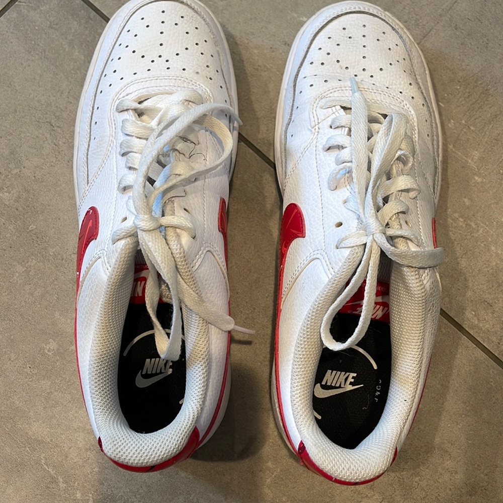Nike mens size 9 . Barely worn